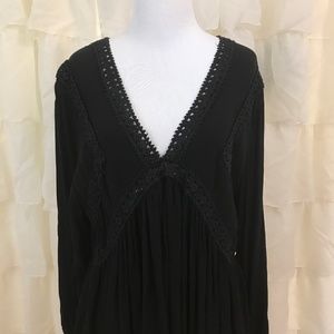 Black boho top by Poof size M